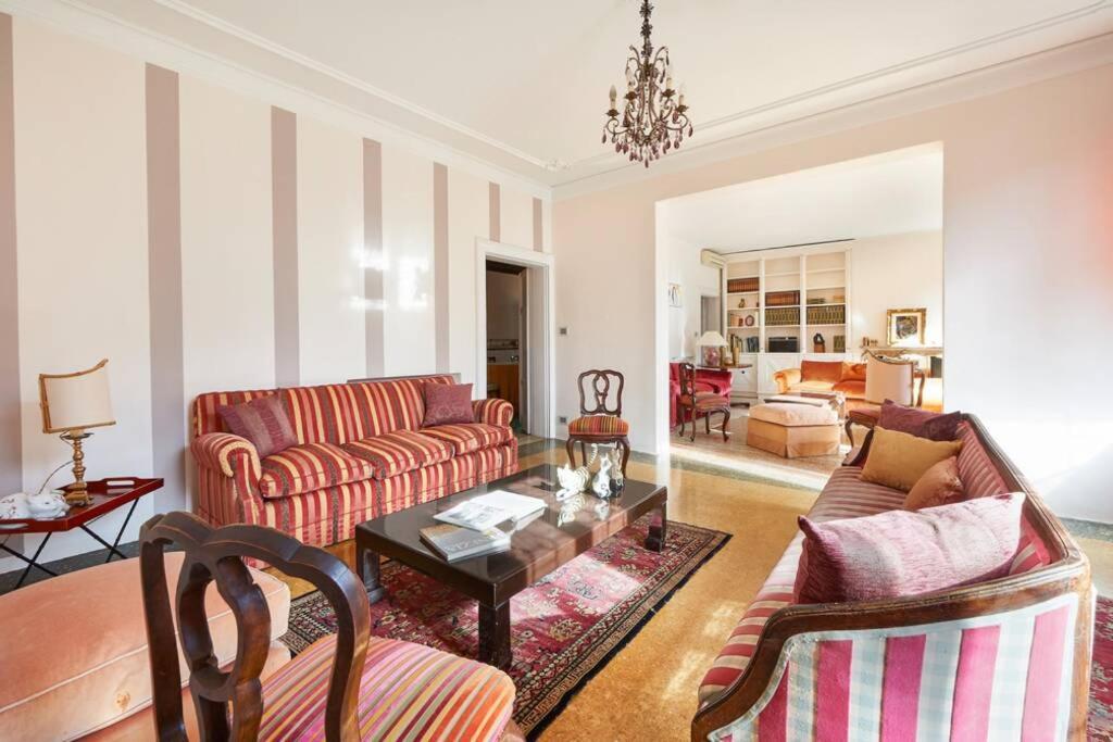 Ca' Fenice, Charming Apartment In San Marco, Sleep 7 البندقية المظهر الخارجي الصورة
