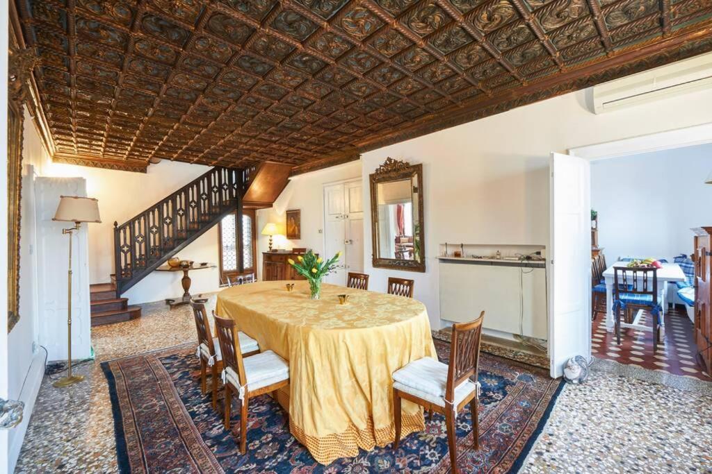 Ca' Fenice, Charming Apartment In San Marco, Sleep 7 البندقية المظهر الخارجي الصورة