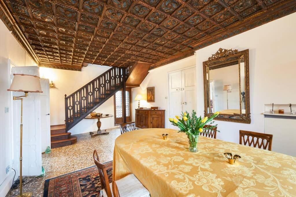Ca' Fenice, Charming Apartment In San Marco, Sleep 7 البندقية المظهر الخارجي الصورة